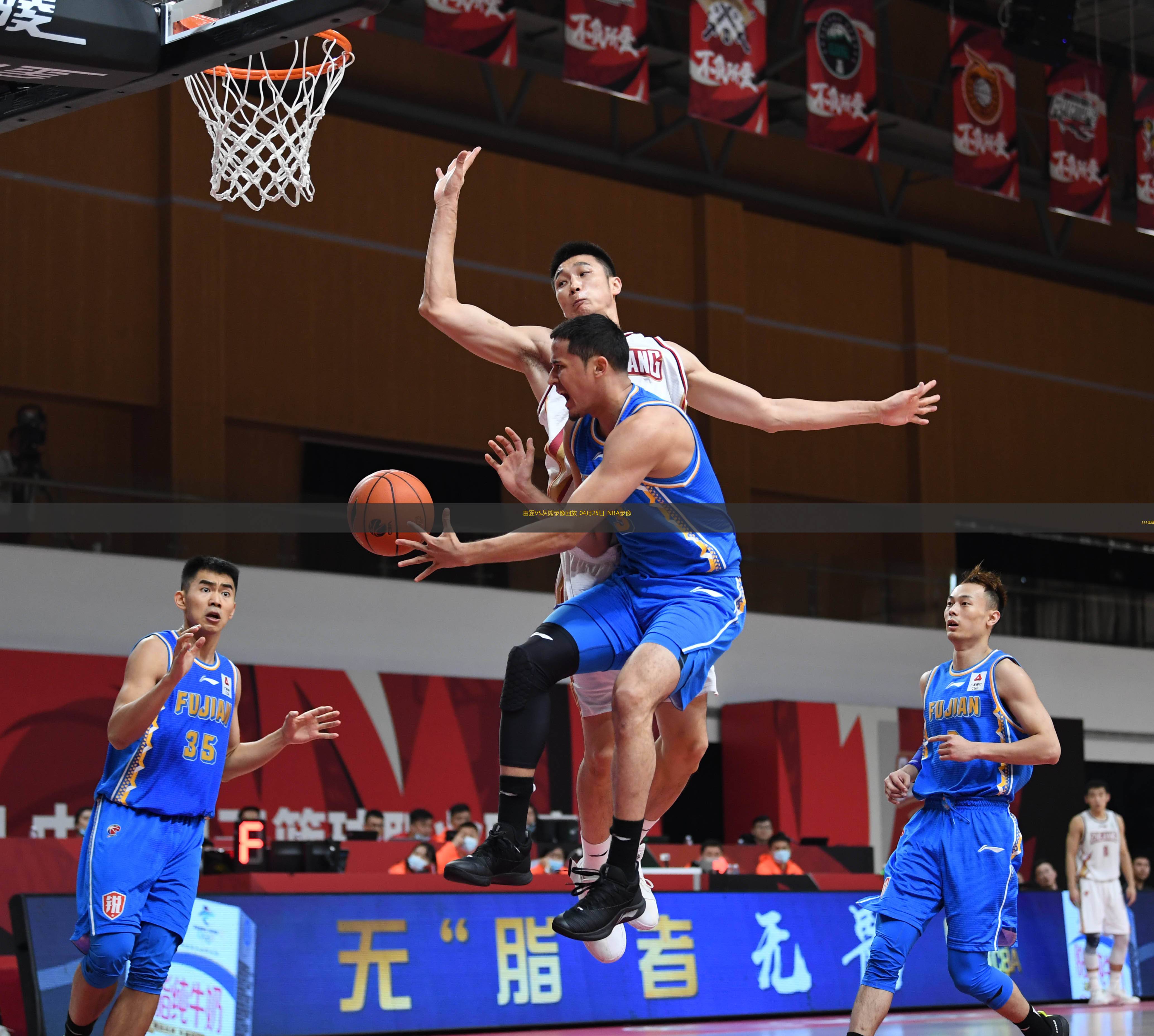 NBA季后赛西部首轮G3雷霆114-108灰熊